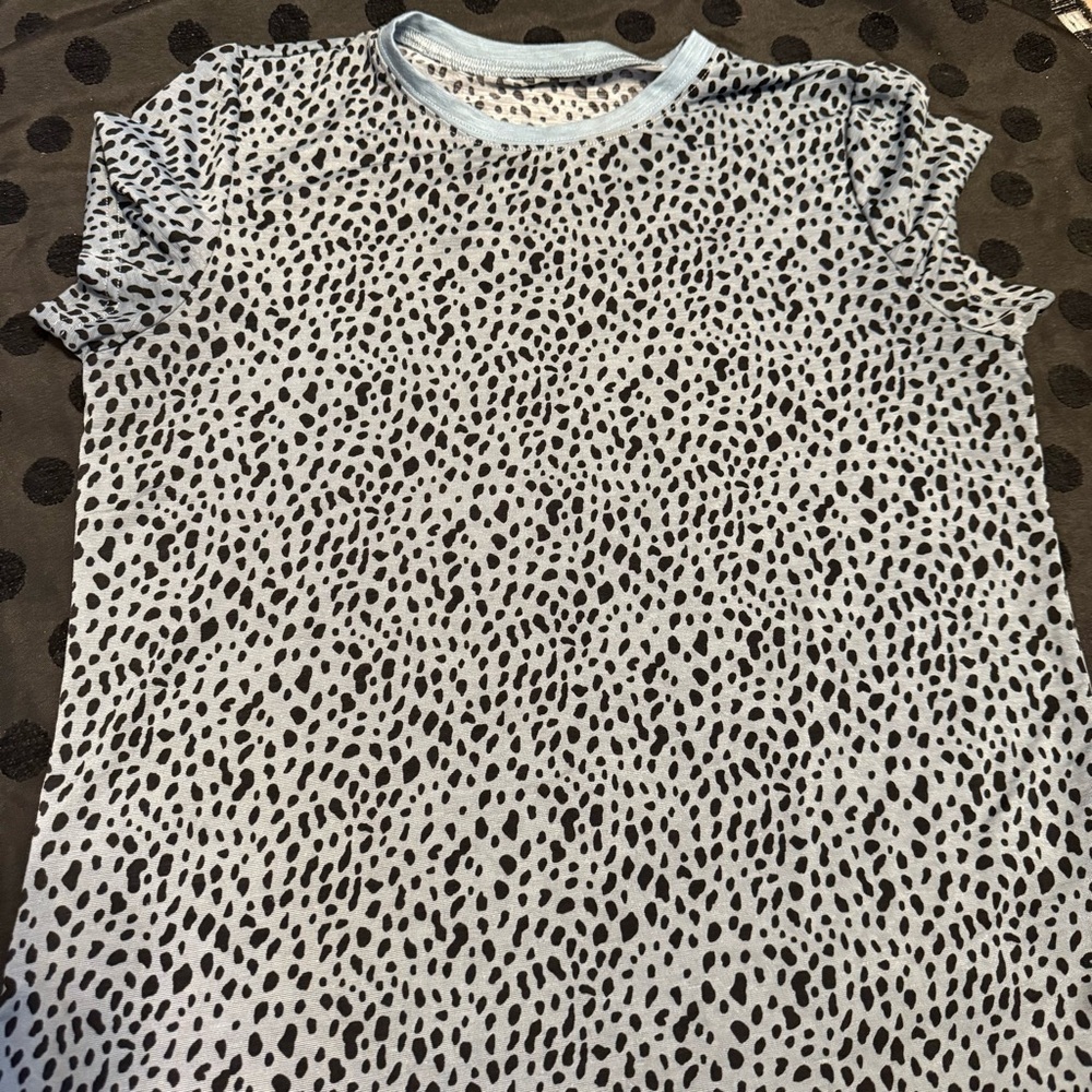 Boutique Light Blue and Black Crewneck Animal Print Top